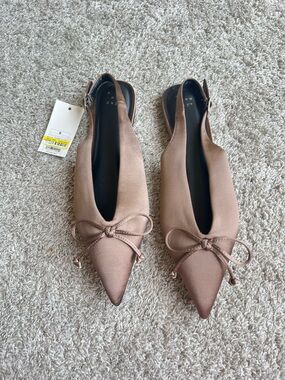 Women's Pointed Toe Slingback Bow Flats - Taupe. Size 9